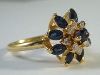 Aukce Starý zlatý prsten se safíry